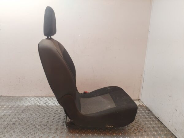 ASIENTO DELANTERO DERECHO 129133