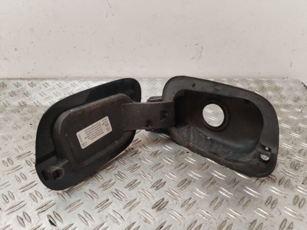 TAPA EXTERIOR COMBUSTIBLE 127146