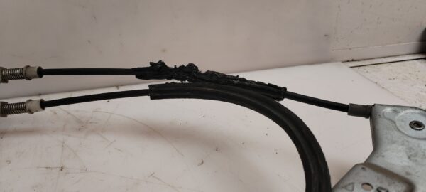 ELEVALUNAS TRASERO DERECHO 125737