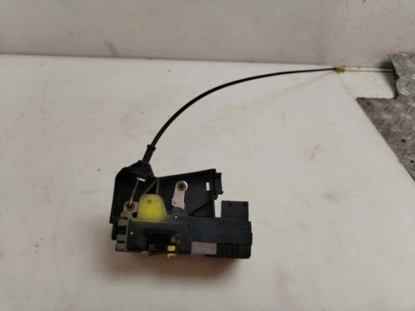 CERRADURA PUERTA DELANTERA DERECHA 123897