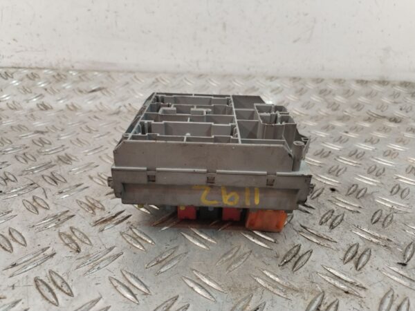 CAJA RELES / FUSIBLES 129027