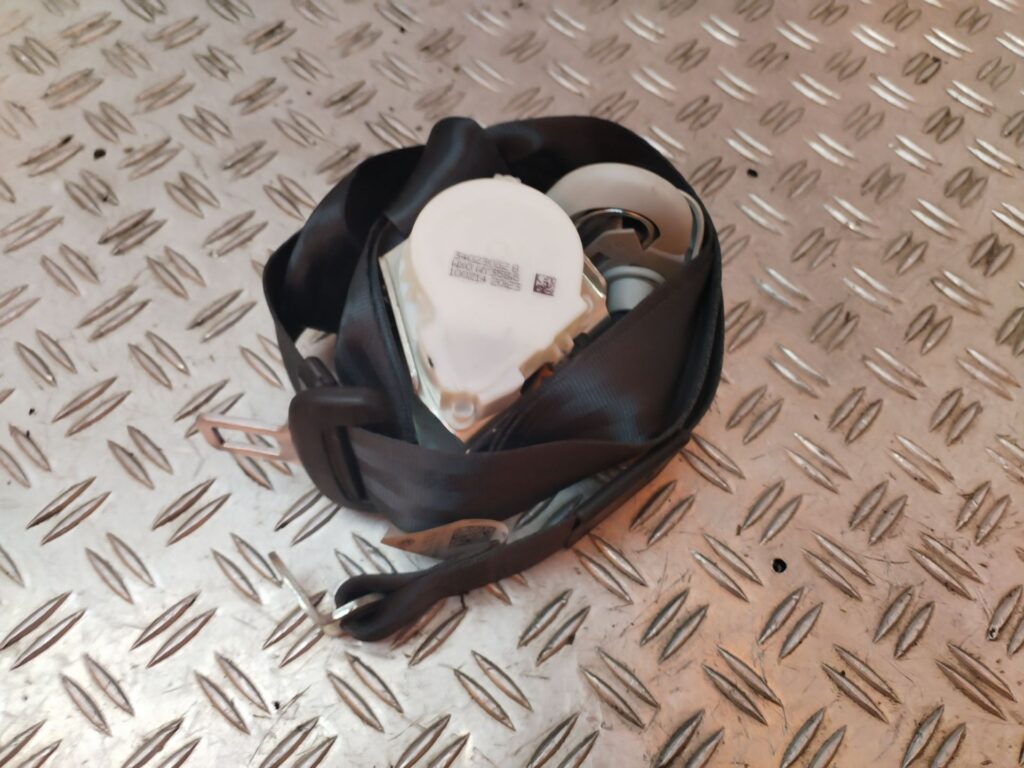 CINTURON SEGURIDAD TRASERO DERECHO 127836