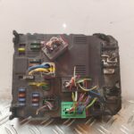 CAJA RELES / FUSIBLES 126994