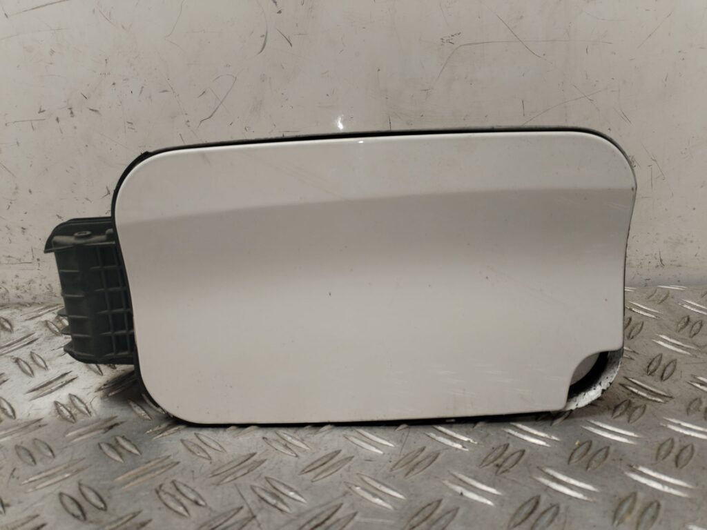 TAPA EXTERIOR COMBUSTIBLE 129143