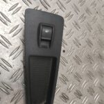 MANDO ELEVALUNAS DELANTERO DERECHO 128188