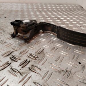 PEDAL ACELERADOR 126043