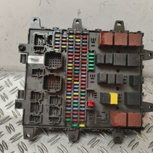 CAJA RELES / FUSIBLES 128344