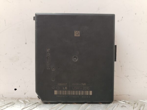 CAJA RELES / FUSIBLES 127484