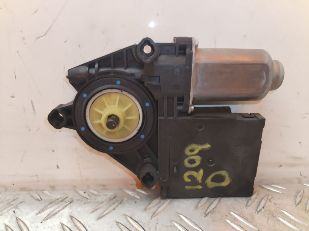 MOTOR ELEVALUNAS DELANTERO DERECHO 127833