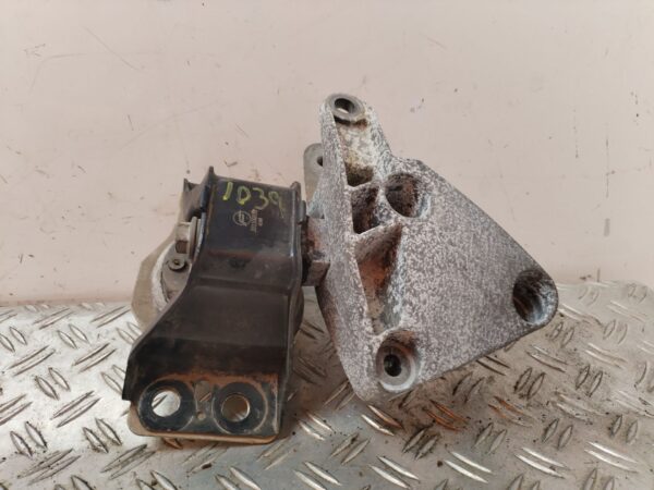 SOPORTE MOTOR 127386