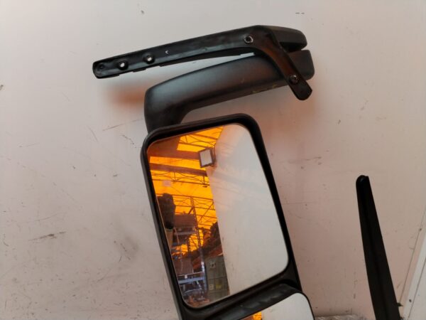 RETROVISOR IZQUIERDO 127643