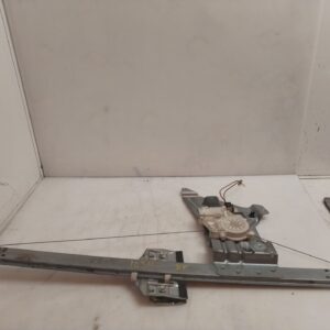 ELEVALUNAS DELANTERO DERECHO 125373