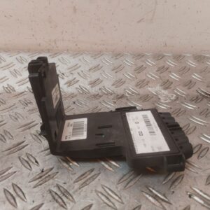 CAJA RELES / FUSIBLES 128532