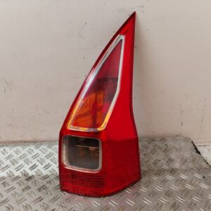 PILOTO TRASERO DERECHO 127381