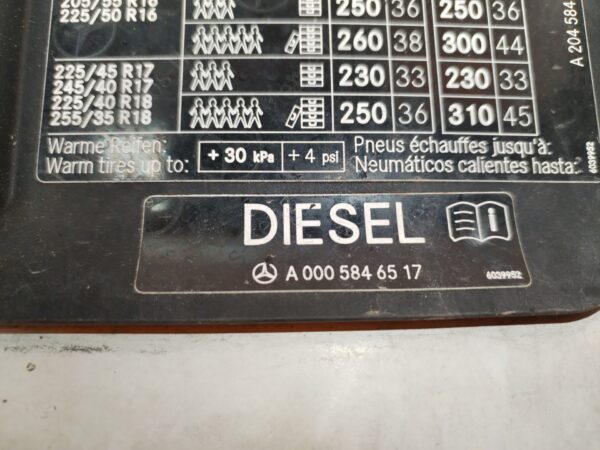 TAPA EXTERIOR COMBUSTIBLE 128473