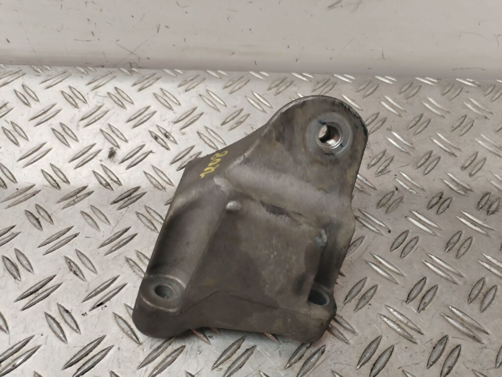 SOPORTE MOTOR 127970