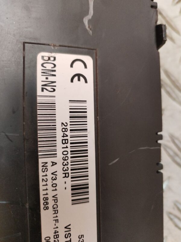 CAJA RELES / FUSIBLES 128686