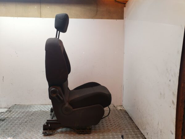 ASIENTO DELANTERO DERECHO 129136