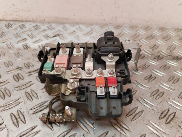 CAJA RELES / FUSIBLES 128690