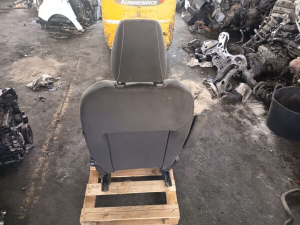 ASIENTO DELANTERO IZQUIERDO 127218