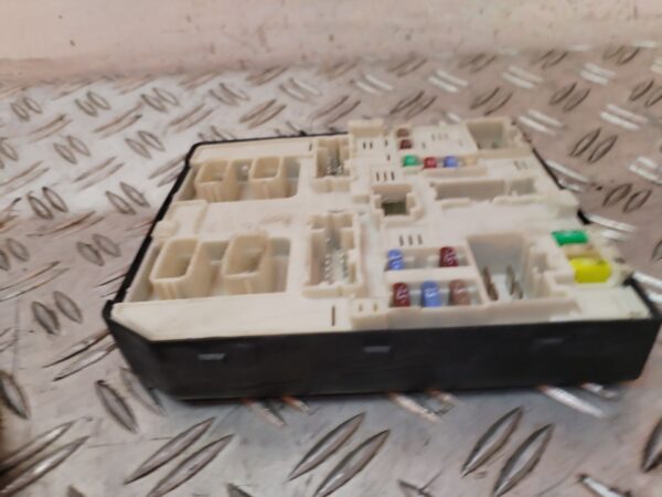 CAJA RELES / FUSIBLES 128688