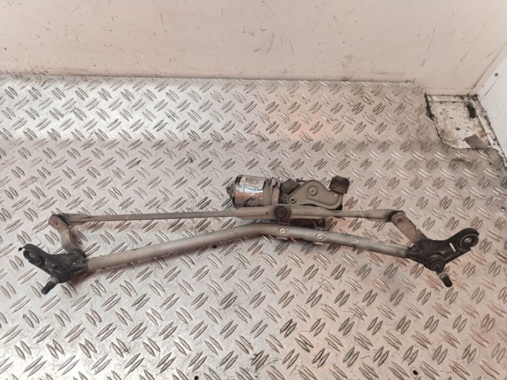 MOTOR LIMPIA DELANTERO 129553
