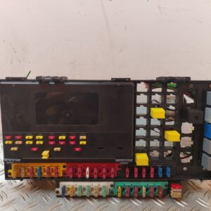 CAJA RELES / FUSIBLES 129250