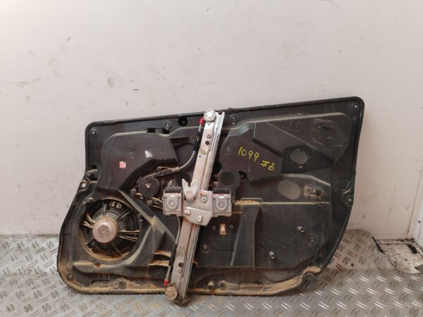 ELEVALUNAS DELANTERO IZQUIERDO 129391