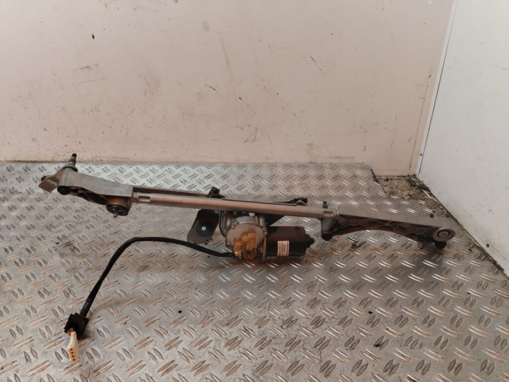 MOTOR LIMPIA DELANTERO 129834