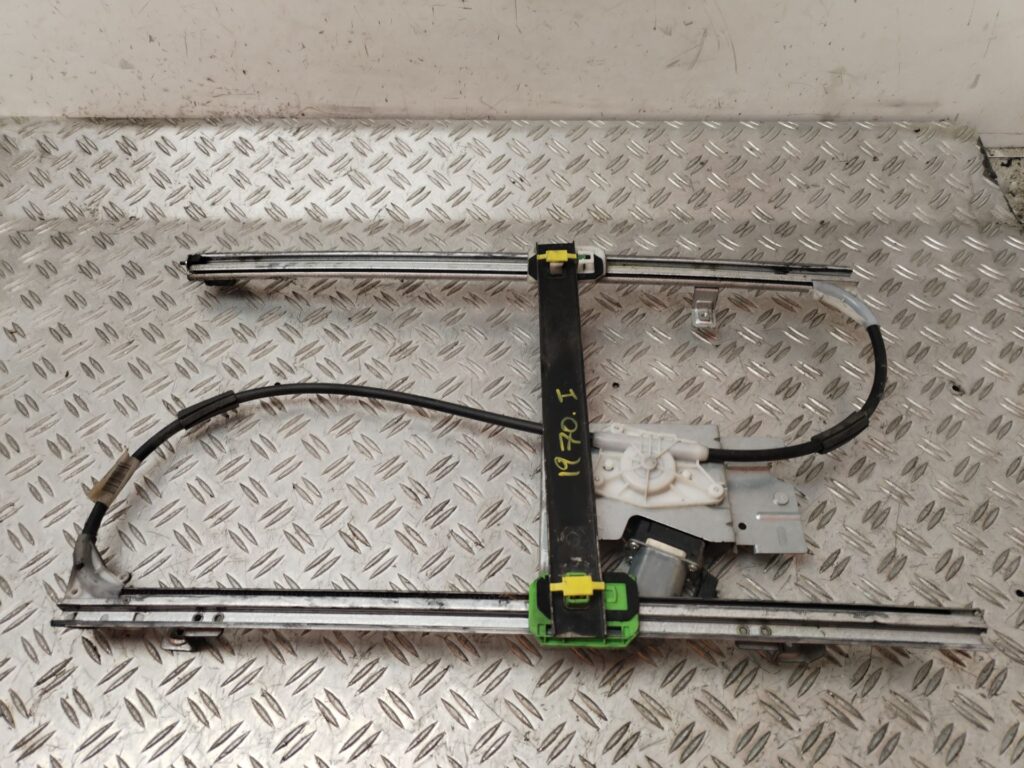 ELEVALUNAS DELANTERO IZQUIERDO 129780