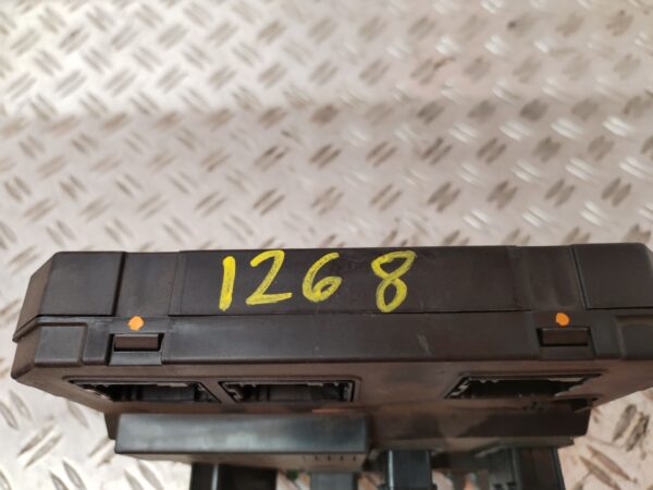 CAJA RELES / FUSIBLES 129968