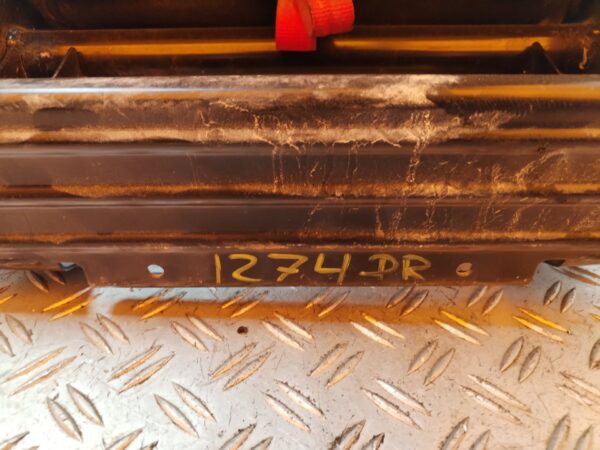 ASIENTO DELANTERO DERECHO 130483