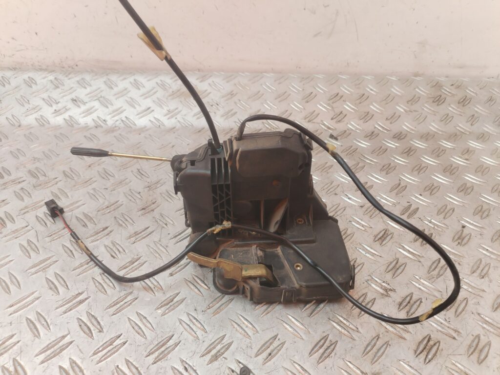 CERRADURA PUERTA DELANTERA DERECHA 129608