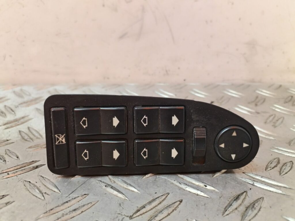 MANDO ELEVALUNAS DELANTERO IZQUIERDO 129974
