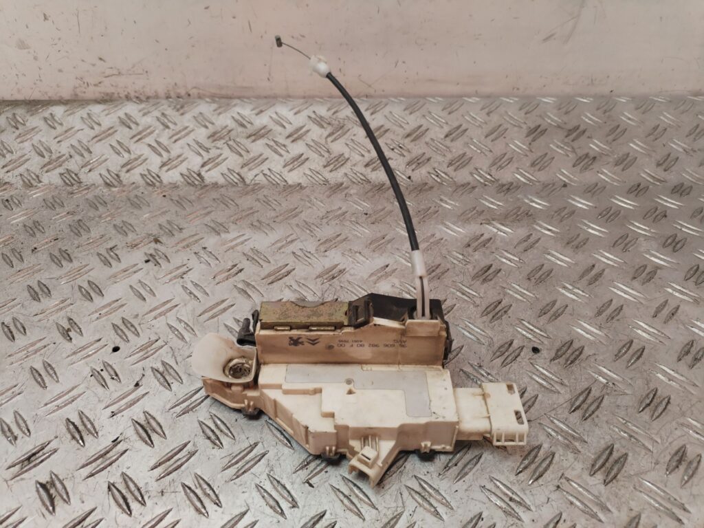CERRADURA PUERTA DELANTERA IZQUIERDA 130509
