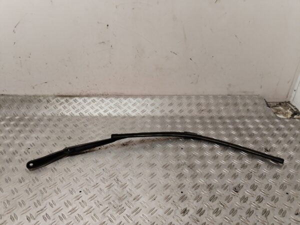 BRAZO LIMPIA DELANTERO IZQUIERDO 130061