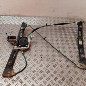 ELEVALUNAS DELANTERO DERECHO 129745