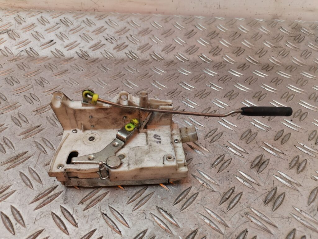 CERRADURA PUERTA DELANTERA DERECHA 129262