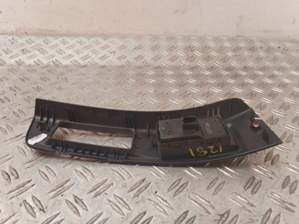 MANDO ELEVALUNAS DELANTERO IZQUIERDO 129793