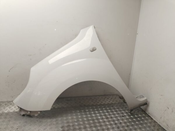 ALETA DELANTERA IZQUIERDA 130212