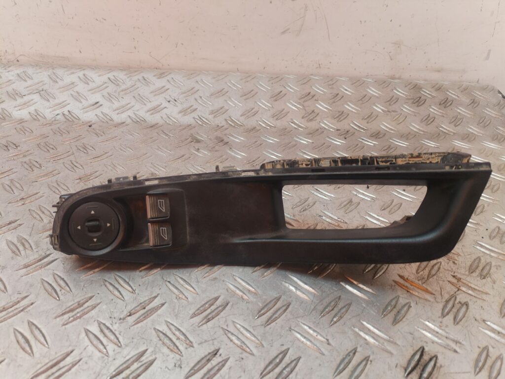MANDO ELEVALUNAS DELANTERO IZQUIERDO 129436