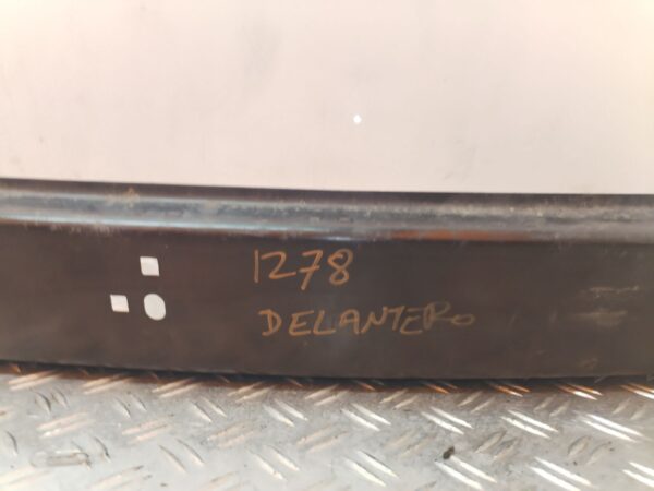 REFUERZO PARAGOLPES DELANTERO 130302