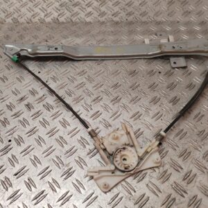 ELEVALUNAS DELANTERO DERECHO 130510