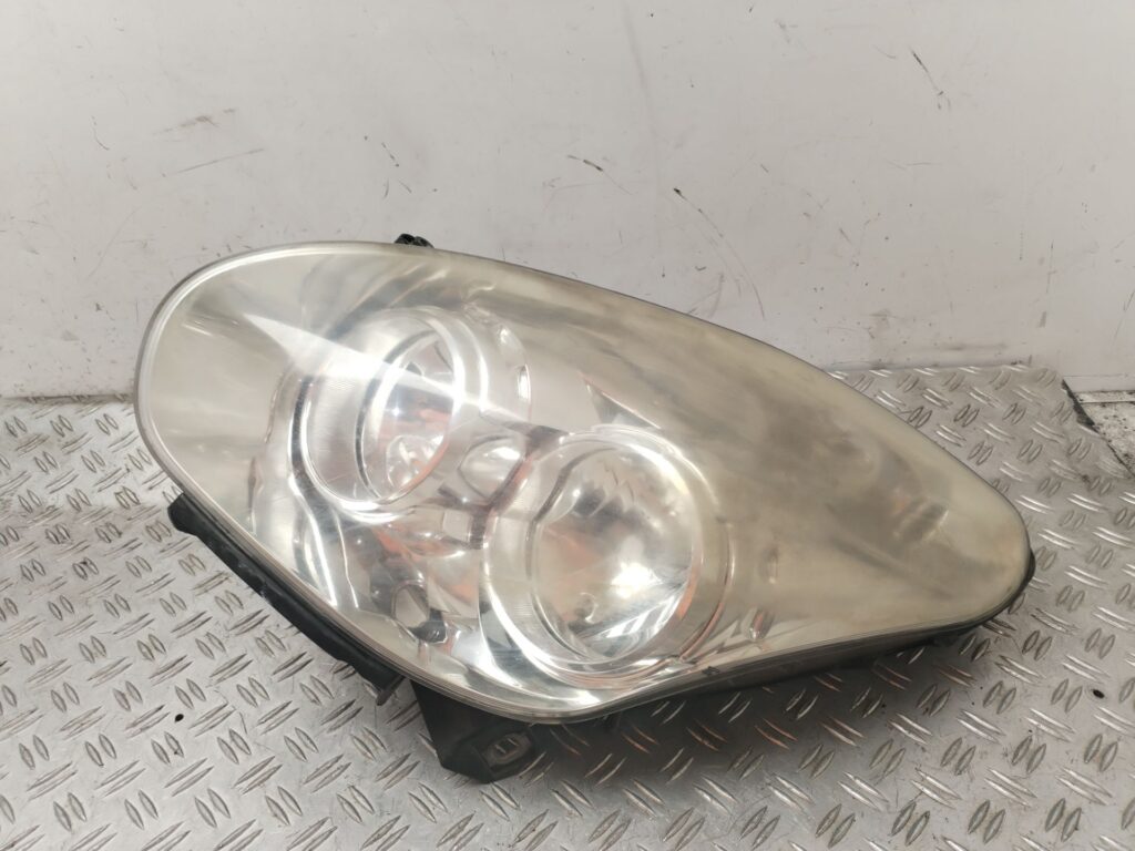 FARO IZQUIERDO 129440