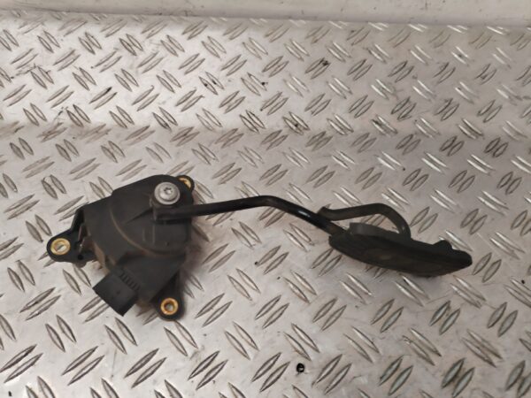 PEDAL ACELERADOR 129305