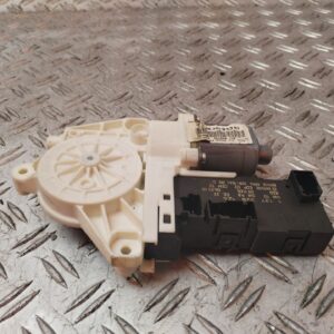 MOTOR ELEVALUNAS DELANTERO IZQUIERDO 130502