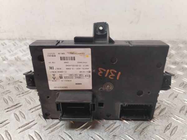 CAJA RELES / FUSIBLES 130595