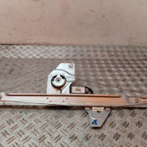 ELEVALUNAS DELANTERO DERECHO 130202