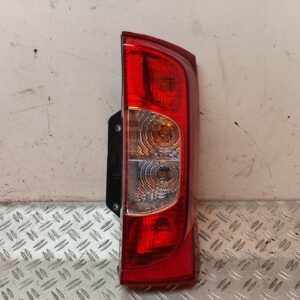 PILOTO TRASERO DERECHO 129995