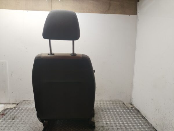 ASIENTO DELANTERO DERECHO 129537